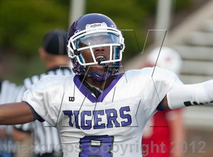 Thumbnail 1 in Pickerington Central vs. Colerain (Crosstown Showdown) photogallery.