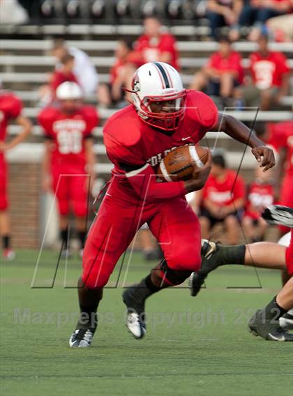 Thumbnail 1 in Pickerington Central vs. Colerain (Crosstown Showdown) photogallery.