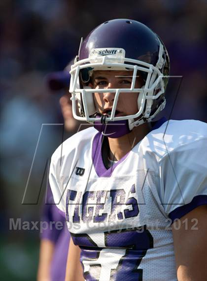 Thumbnail 2 in Pickerington Central vs. Colerain (Crosstown Showdown) photogallery.