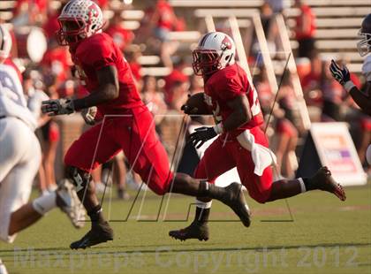 Thumbnail 1 in Pickerington Central vs. Colerain (Crosstown Showdown) photogallery.
