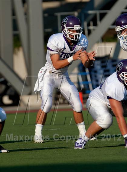 Thumbnail 3 in Pickerington Central vs. Colerain (Crosstown Showdown) photogallery.
