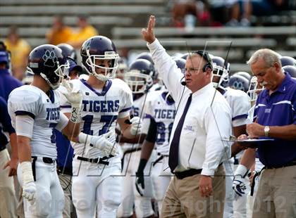 Thumbnail 1 in Pickerington Central vs. Colerain (Crosstown Showdown) photogallery.
