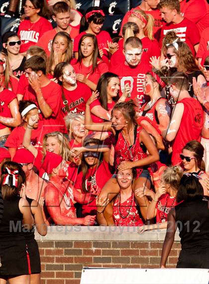 Thumbnail 1 in Pickerington Central vs. Colerain (Crosstown Showdown) photogallery.