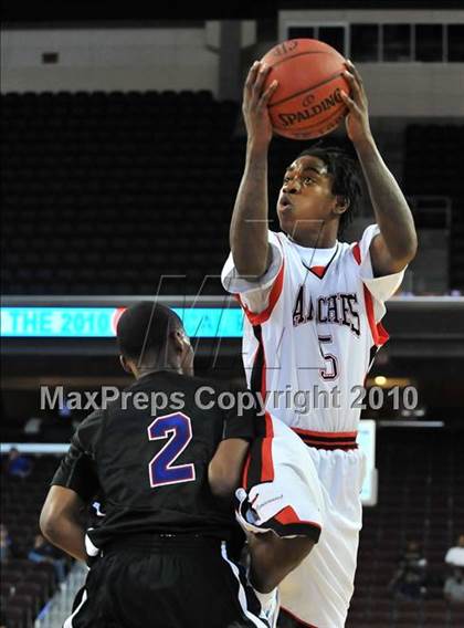 Thumbnail 1 in Centennial vs. Serra (CIF D3 SoCal Final) photogallery.