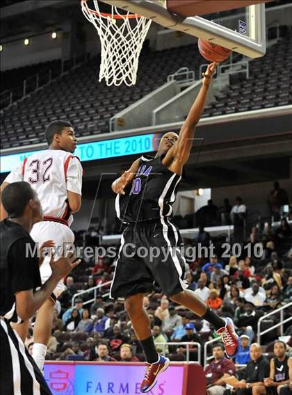 Thumbnail 1 in Centennial vs. Serra (CIF D3 SoCal Final) photogallery.