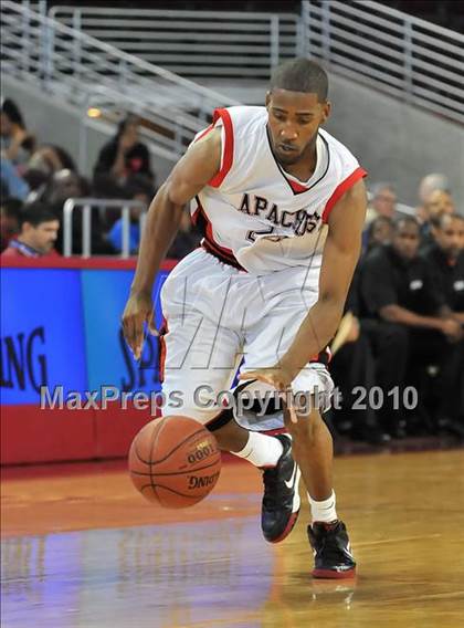 Thumbnail 3 in Centennial vs. Serra (CIF D3 SoCal Final) photogallery.
