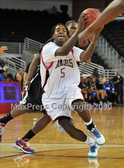 Thumbnail 2 in Centennial vs. Serra (CIF D3 SoCal Final) photogallery.