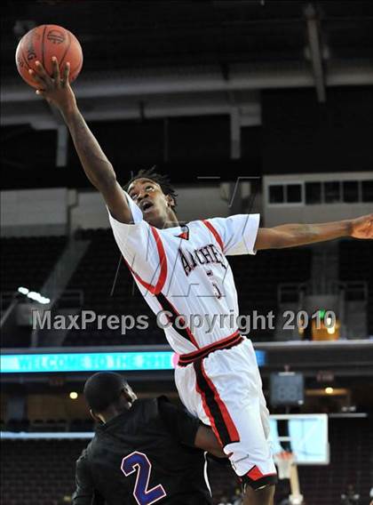 Thumbnail 3 in Centennial vs. Serra (CIF D3 SoCal Final) photogallery.