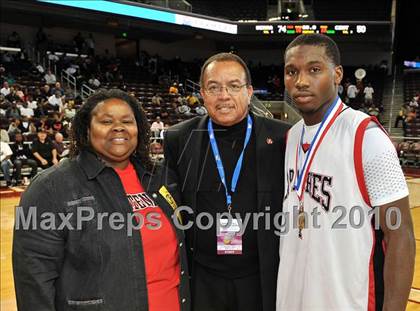 Thumbnail 2 in Centennial vs. Serra (CIF D3 SoCal Final) photogallery.