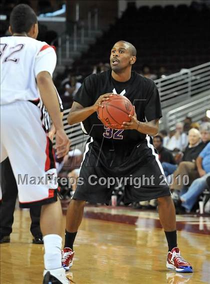 Thumbnail 3 in Centennial vs. Serra (CIF D3 SoCal Final) photogallery.