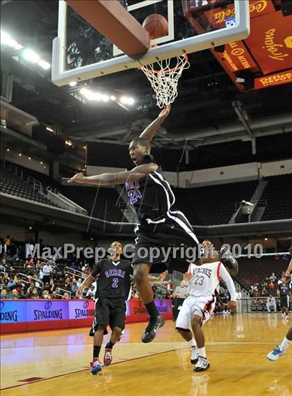 Thumbnail 1 in Centennial vs. Serra (CIF D3 SoCal Final) photogallery.