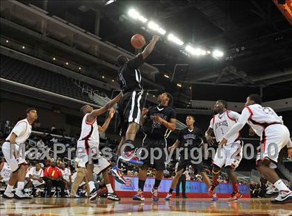 Thumbnail 1 in Centennial vs. Serra (CIF D3 SoCal Final) photogallery.