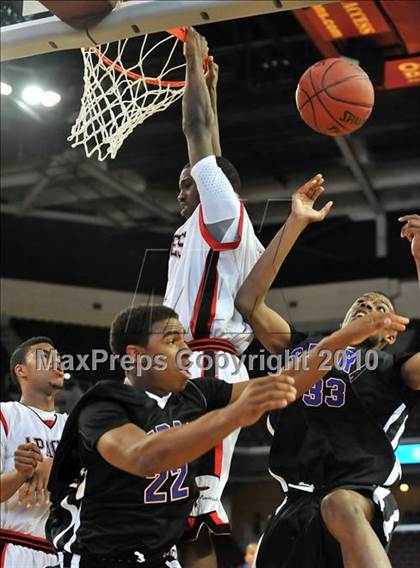 Thumbnail 2 in Centennial vs. Serra (CIF D3 SoCal Final) photogallery.