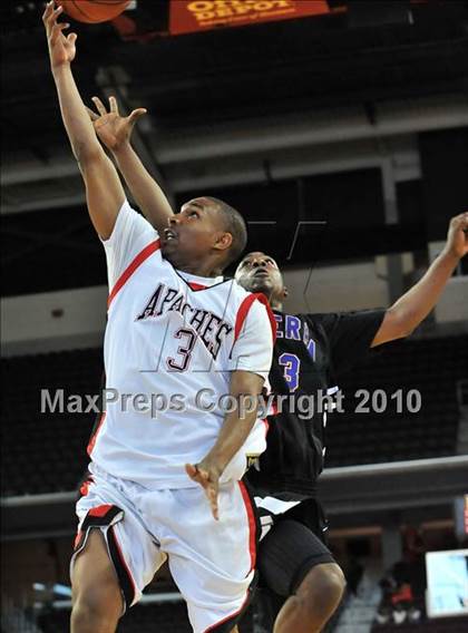 Thumbnail 3 in Centennial vs. Serra (CIF D3 SoCal Final) photogallery.