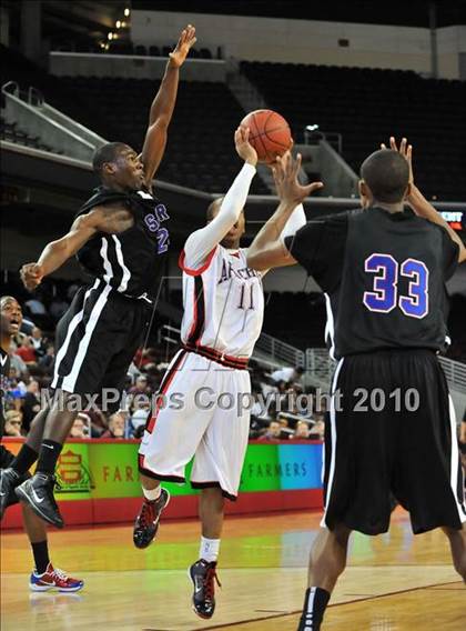 Thumbnail 2 in Centennial vs. Serra (CIF D3 SoCal Final) photogallery.