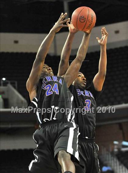 Thumbnail 2 in Centennial vs. Serra (CIF D3 SoCal Final) photogallery.