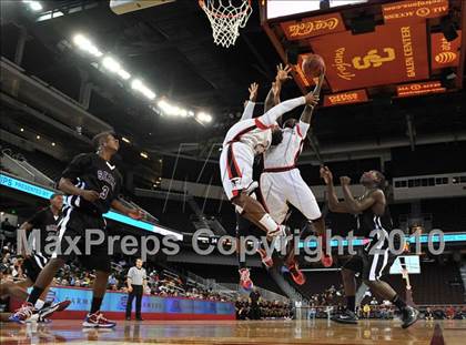Thumbnail 3 in Centennial vs. Serra (CIF D3 SoCal Final) photogallery.