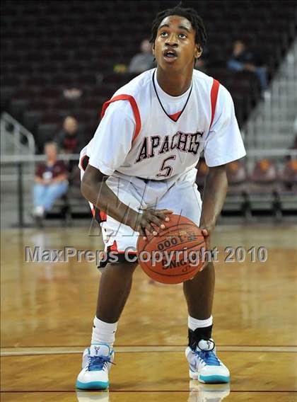 Thumbnail 1 in Centennial vs. Serra (CIF D3 SoCal Final) photogallery.
