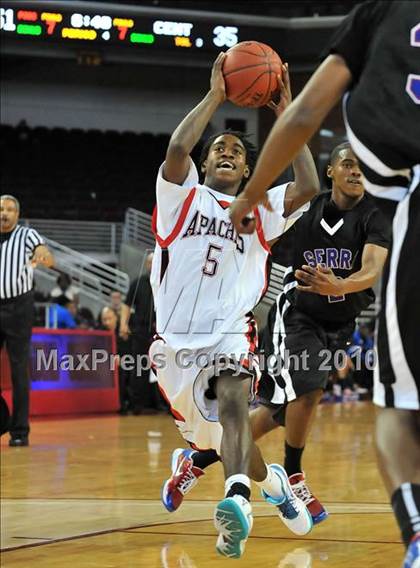 Thumbnail 3 in Centennial vs. Serra (CIF D3 SoCal Final) photogallery.