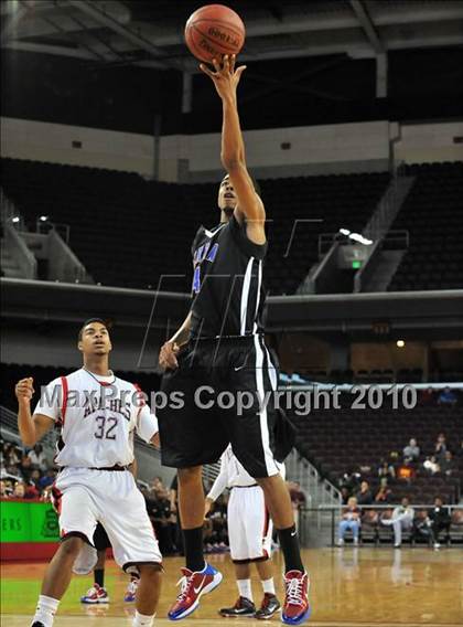 Thumbnail 1 in Centennial vs. Serra (CIF D3 SoCal Final) photogallery.
