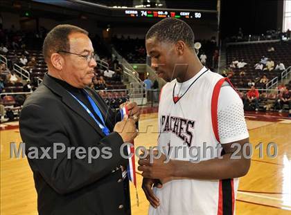 Thumbnail 2 in Centennial vs. Serra (CIF D3 SoCal Final) photogallery.