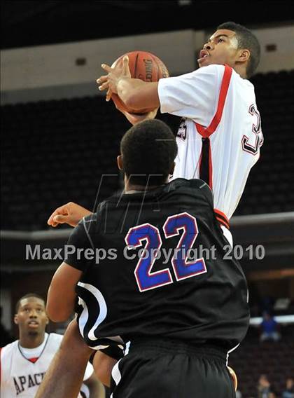 Thumbnail 1 in Centennial vs. Serra (CIF D3 SoCal Final) photogallery.