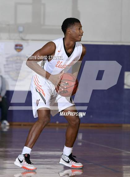 Thumbnail 3 in Weston Ranch vs. Vacaville (St. Hope Elite Classic) photogallery.