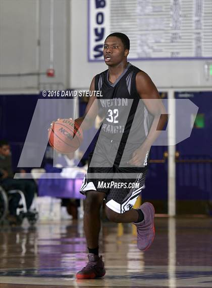 Thumbnail 2 in Weston Ranch vs. Vacaville (St. Hope Elite Classic) photogallery.