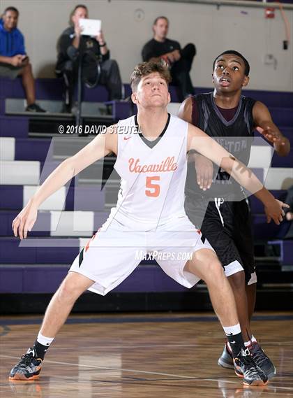 Thumbnail 3 in Weston Ranch vs. Vacaville (St. Hope Elite Classic) photogallery.