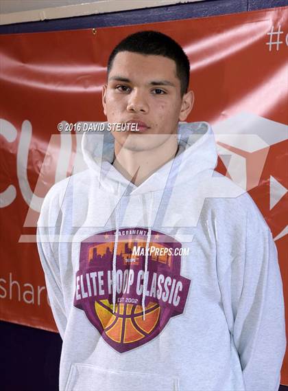 Thumbnail 1 in Weston Ranch vs. Vacaville (St. Hope Elite Classic) photogallery.