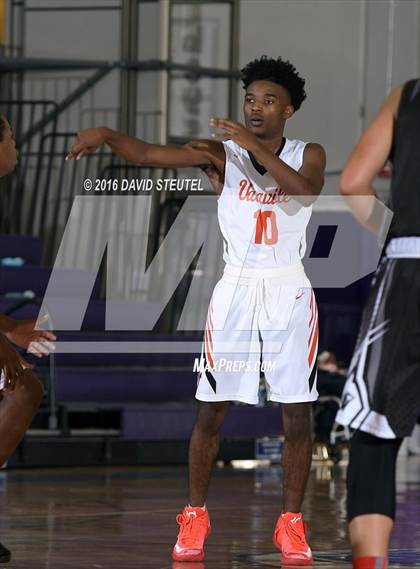 Thumbnail 3 in Weston Ranch vs. Vacaville (St. Hope Elite Classic) photogallery.