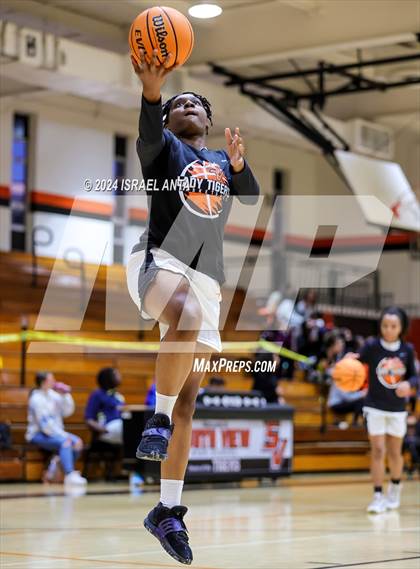 Thumbnail 1 in Cape Fear @ South View photogallery.