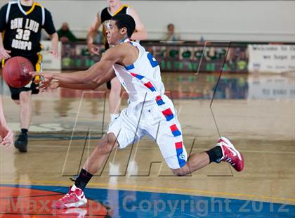 Thumbnail 2 in Buchanan vs San Luis Obispo (National Prep Classic) photogallery.