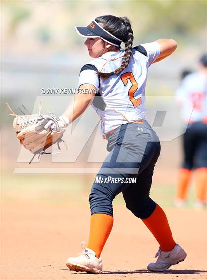 Thumbnail 3 in Horizon vs. Corona del Sol photogallery.