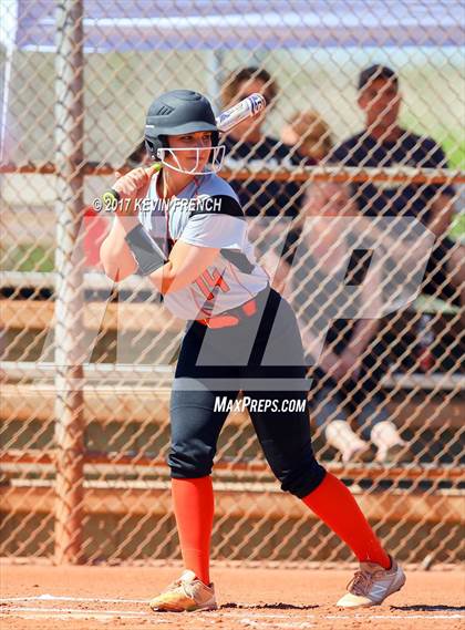 Thumbnail 1 in Horizon vs. Corona del Sol photogallery.