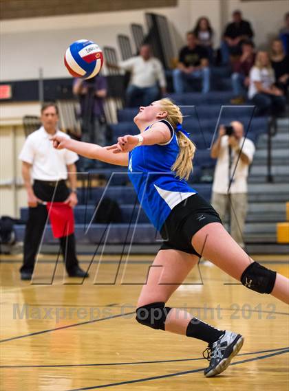 Thumbnail 3 in Bristol Eastern vs. East Lyme (CIAC Class L Final) photogallery.