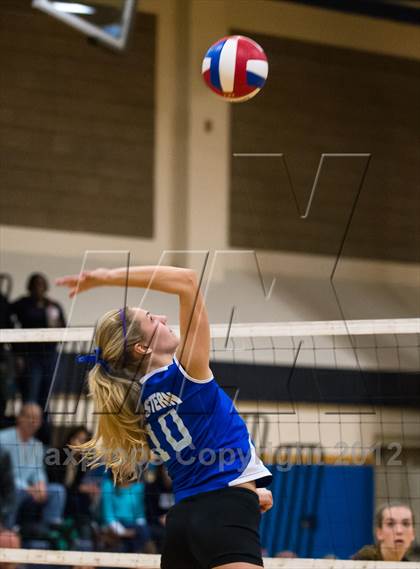 Thumbnail 1 in Bristol Eastern vs. East Lyme (CIAC Class L Final) photogallery.