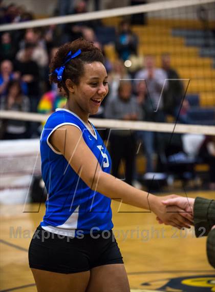 Thumbnail 3 in Bristol Eastern vs. East Lyme (CIAC Class L Final) photogallery.