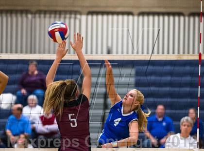Thumbnail 1 in Bristol Eastern vs. East Lyme (CIAC Class L Final) photogallery.