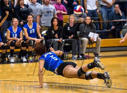 Thumbnail 3 in Bristol Eastern vs. East Lyme (CIAC Class L Final) photogallery.