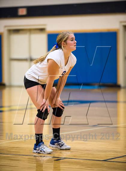 Thumbnail 3 in Bristol Eastern vs. East Lyme (CIAC Class L Final) photogallery.