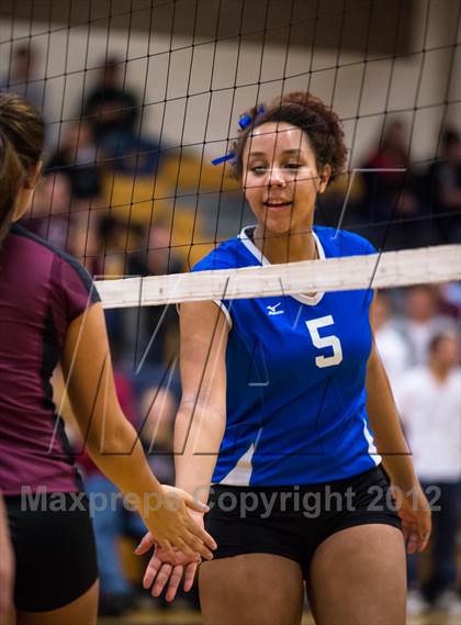Thumbnail 2 in Bristol Eastern vs. East Lyme (CIAC Class L Final) photogallery.