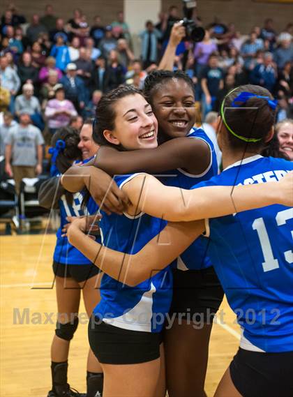 Thumbnail 3 in Bristol Eastern vs. East Lyme (CIAC Class L Final) photogallery.