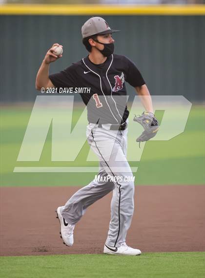 Thumbnail 1 in El Dorado @ Hanks photogallery.