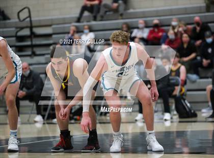 Thumbnail 1 in Mountain View vs. Farmington (UHSAA 5A Quarterfinal) photogallery.
