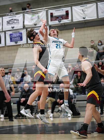 Thumbnail 3 in Mountain View vs. Farmington (UHSAA 5A Quarterfinal) photogallery.