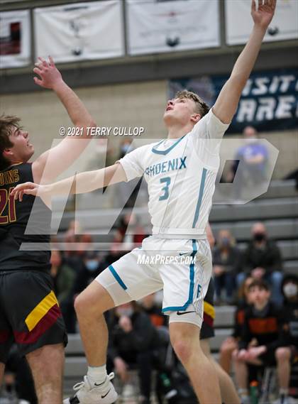 Thumbnail 1 in Mountain View vs. Farmington (UHSAA 5A Quarterfinal) photogallery.