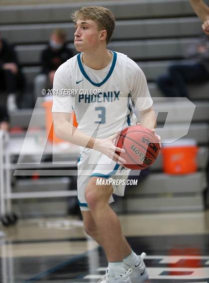 Thumbnail 1 in Mountain View vs. Farmington (UHSAA 5A Quarterfinal) photogallery.