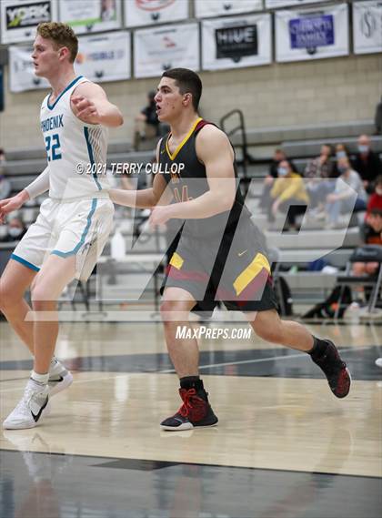 Thumbnail 1 in Mountain View vs. Farmington (UHSAA 5A Quarterfinal) photogallery.