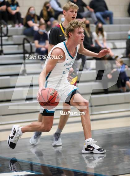 Thumbnail 1 in Mountain View vs. Farmington (UHSAA 5A Quarterfinal) photogallery.